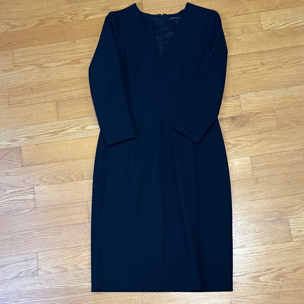 Theory Classic Black 3/4 Long Sleeve Fitted Dress